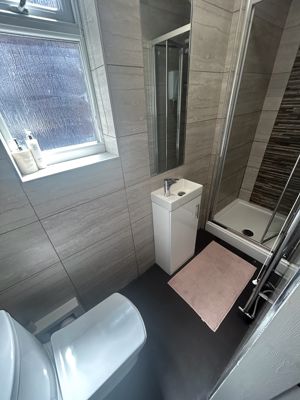 Photo 8- click for photo gallery